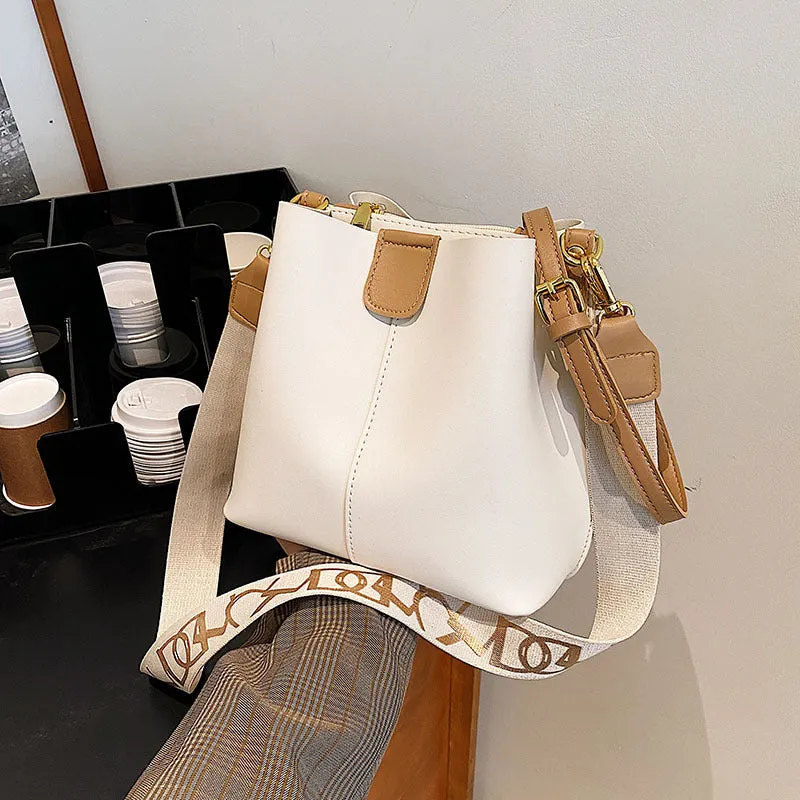 Tracy  Einfache Bucket Bags mit breiten Schulterriemen